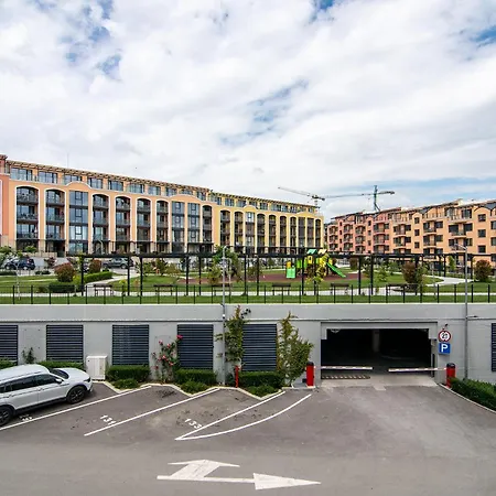 Ocean Wave 2br Free Parking Apartment *